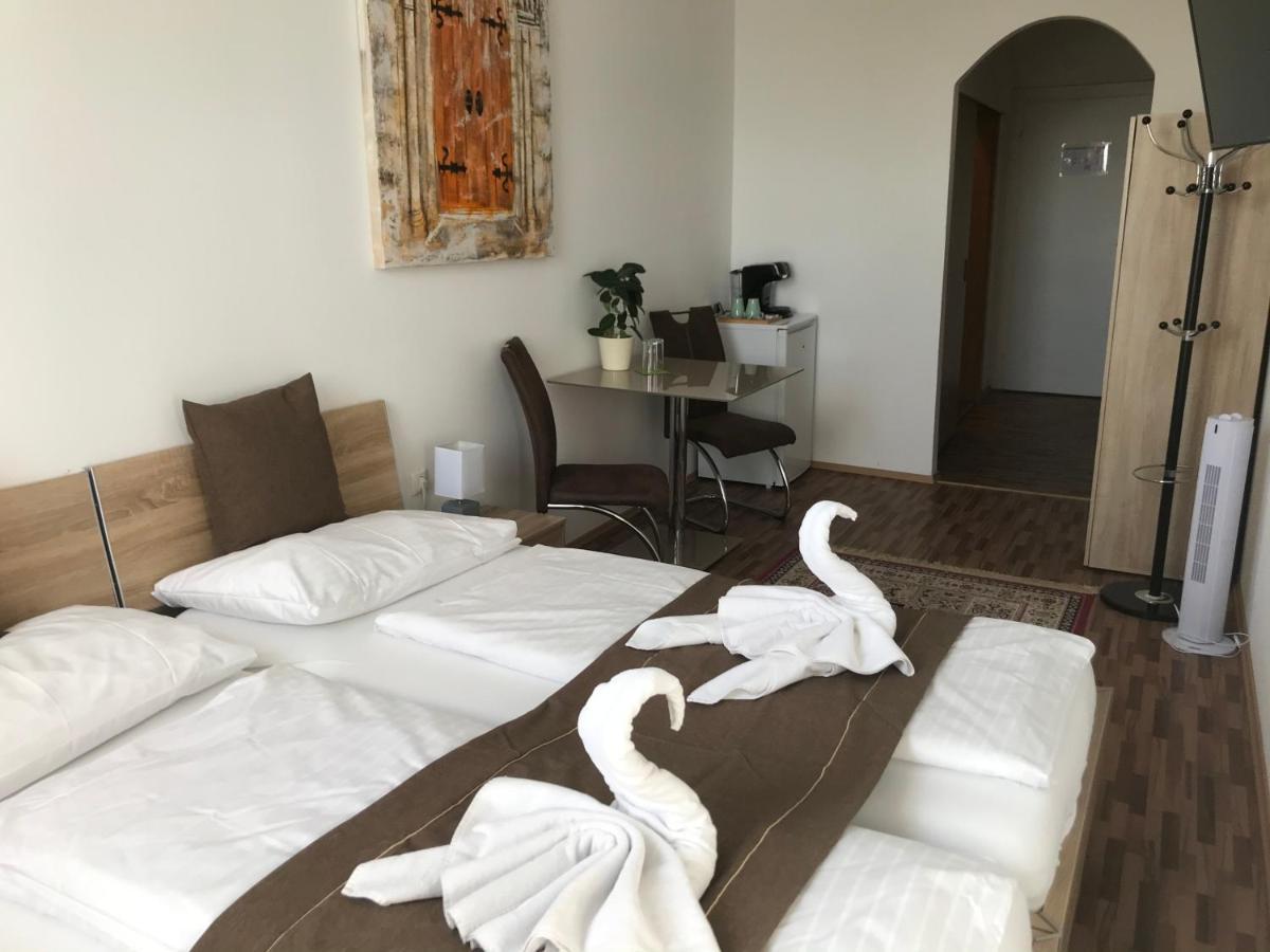 Hotel-Restaurant Zum Donaueck מטהאוזן מראה חיצוני תמונה